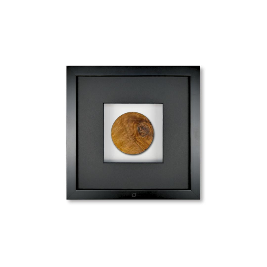 Quadratwerk Wandbild Noble Wood Rund 27cm - Rahmen Schwarz, Hintergrund Weiß, Passepartout Schwarz/Schwarz