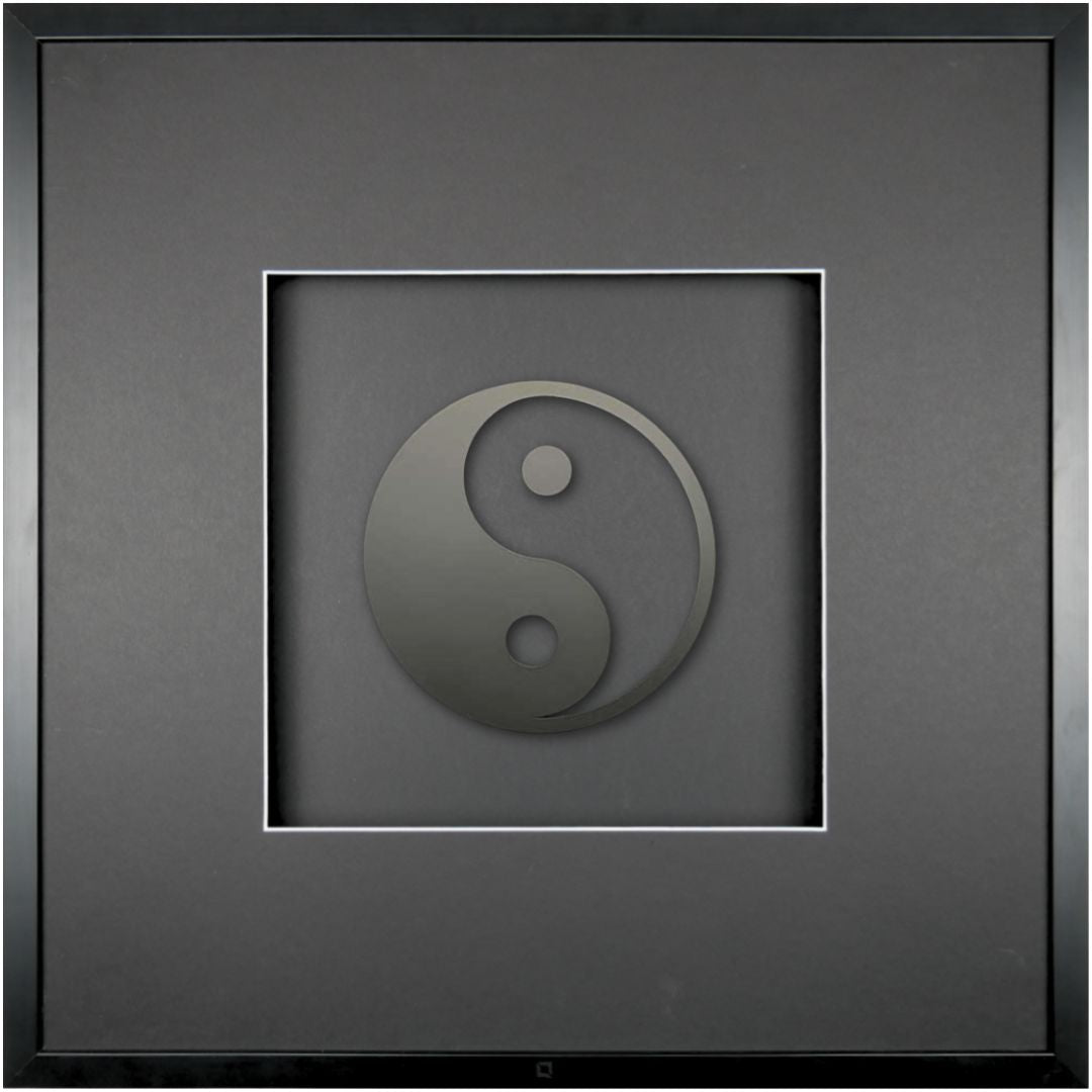 Quadratwerk Wandbild Pure Black Yin & Yang 58cm - Rahmen Schwarz, Hintergrund Schwarz, Passepartout Schwarz/Weiß