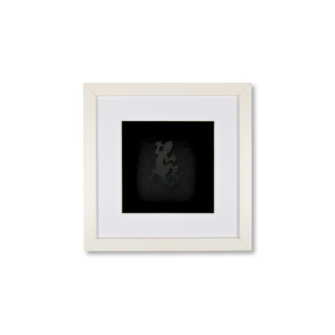 Quadratwerk Wandbild Pure Black Gecko 27cm - Rahmen Weiß, Hintergrund Schwarz, Passepartout Weiß/Weiß