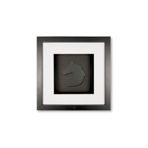 Quadratwerk Wandbild Pure Black Knight Pferdekopf 27cm - Rahmen Schwarz, Hintergrund Schwarz, Passepartout Weiß/Weiß