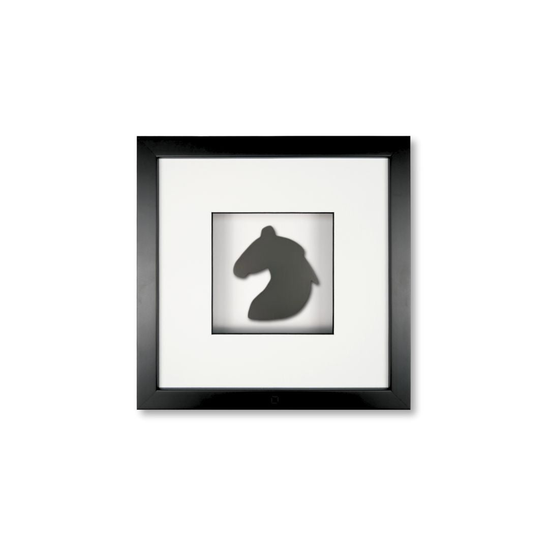 Quadratwerk Wandbild Pure Black Knight Pferdekopf 27cm - Rahmen Schwarz, Hintergrund Weiß, Passepartout Weiß/Schwarz