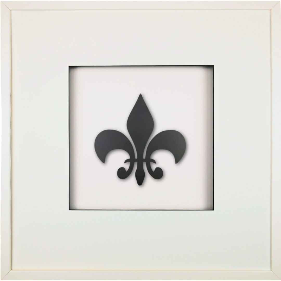 Quadratwerk Wandbild Pure Black Lilie 58cm - Rahmen Weiß, Hintergrund Weiß, Passepartout Weiß/Schwarz