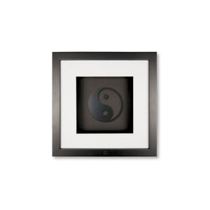 Quadratwerk Wandbild Pure Black Yin & Yan 27cm - Rahmen Schwarz, Hintergrund Schwarz, Passepartout Weiß/Weiß