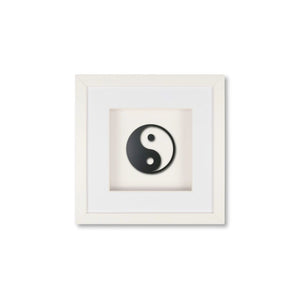 Quadratwerk Wandbild Pure Black Yin & Yan 27cm - Rahmen Weiß, Hintergrund Weiß, Passepartout Weiß/Weiß