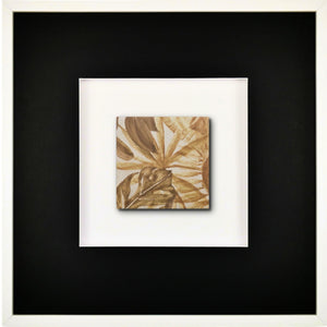 Quadratwerk Wandbild Signature Tile Terra 58m - Rahmen Weiß, Hintergrund Weiß, Passepartout Schwarz/Weiß