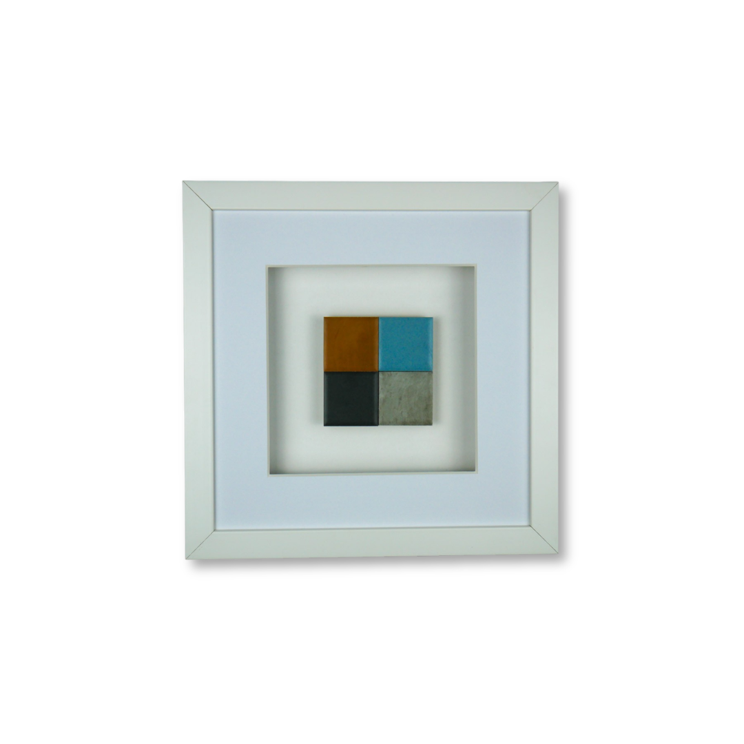 Wandbild SPECIAL EDITION Ciel Panels 27x27 cm – vier Betonreliefs in Blau, Ocker und Grau, limitiertes 3D-Wandbild handgefertigt Made in Germany, weißer Rahmen
