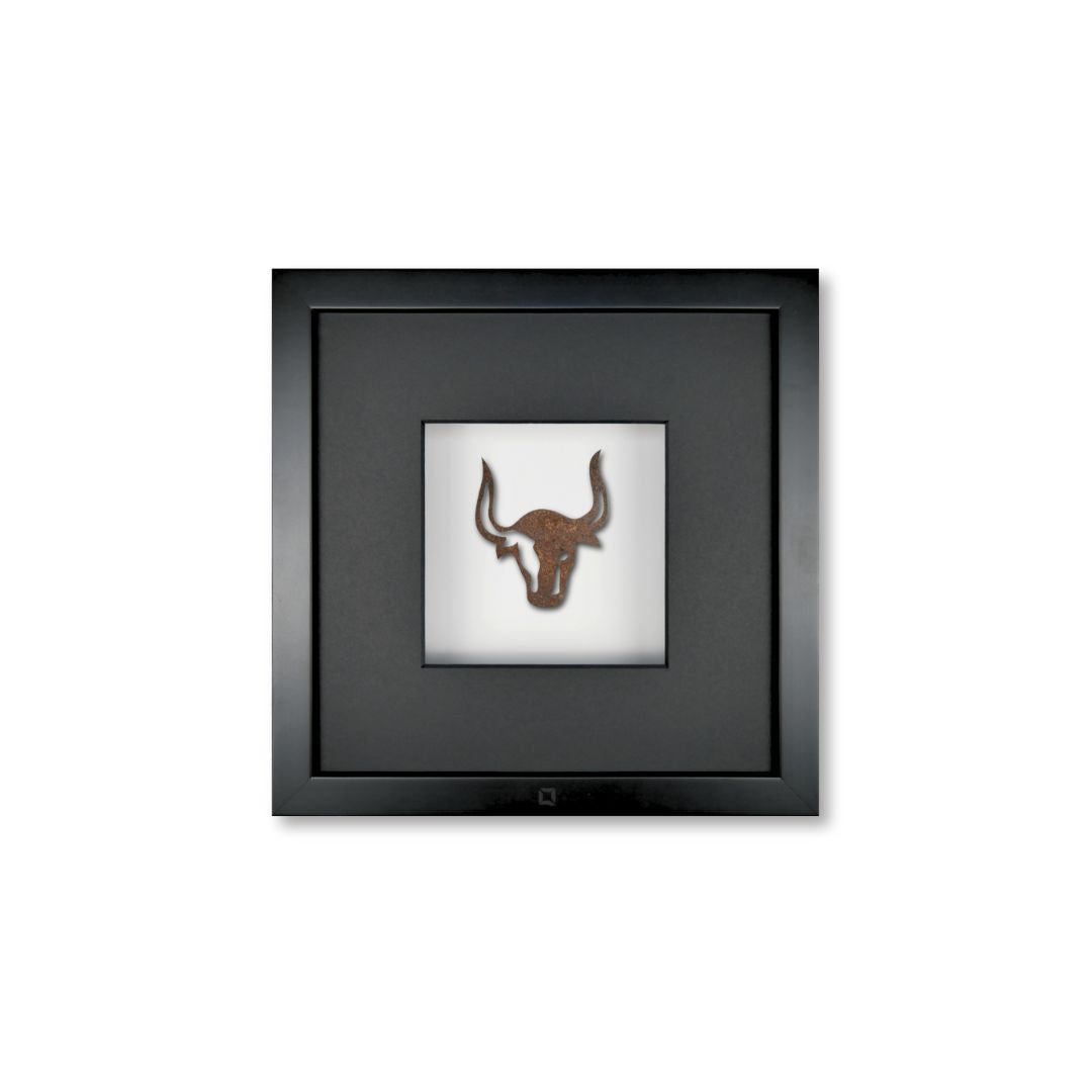 Quadratwerk Wandbild Nahaufnahme Urban Rust The Bull 27cm - Rahmen Schwarz, Hintergrund Weiß, Passepartout Schwarz/Schwarz