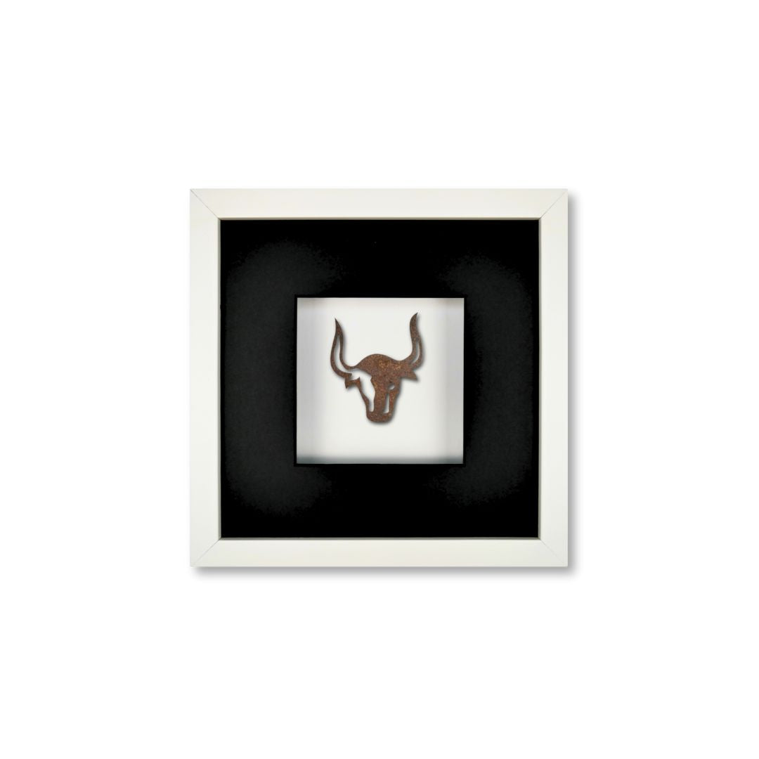 Quadratwerk Wandbild Nahaufnahme Urban Rust The Bull 27cm - Rahmen Weiß, Hintergrund Weiß, Passepartout Schwarz/Schwarz