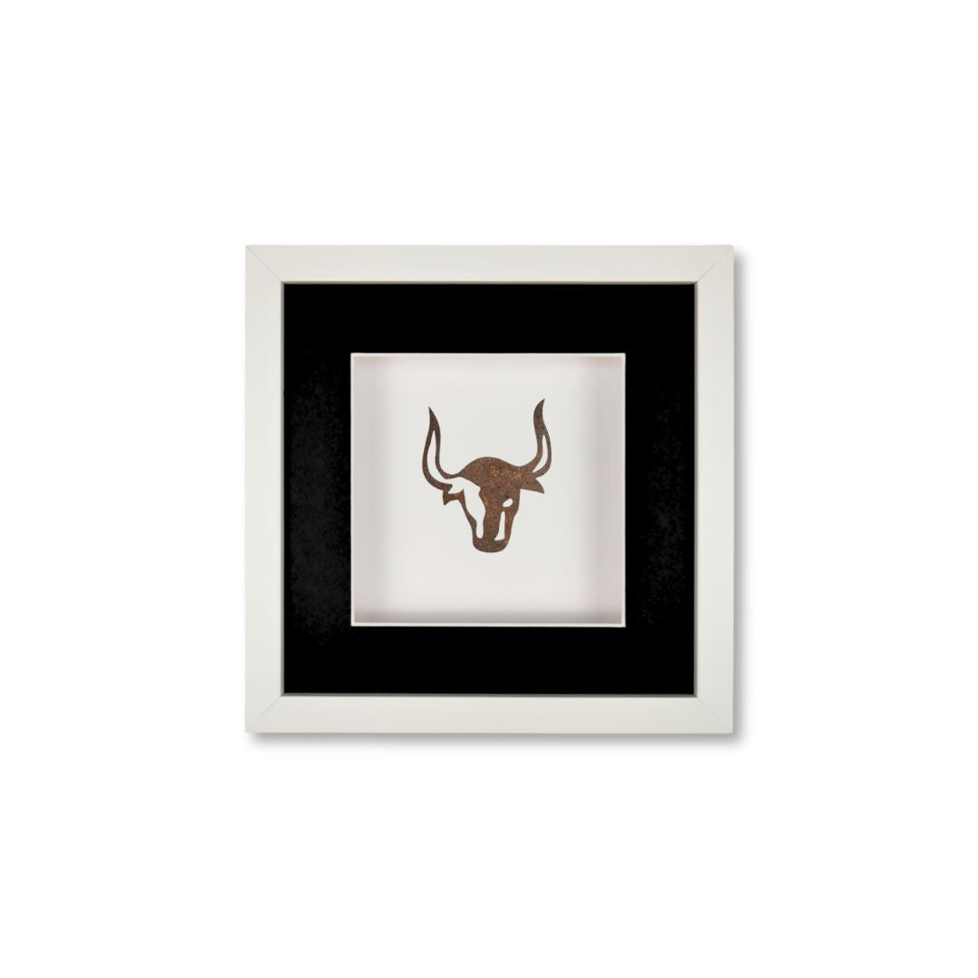 Quadratwerk Wandbild Nahaufnahme Urban Rust The Bull 27cm - Rahmen Weiß, Hintergrund Weiß, Passepartout Schwarz/Weiß