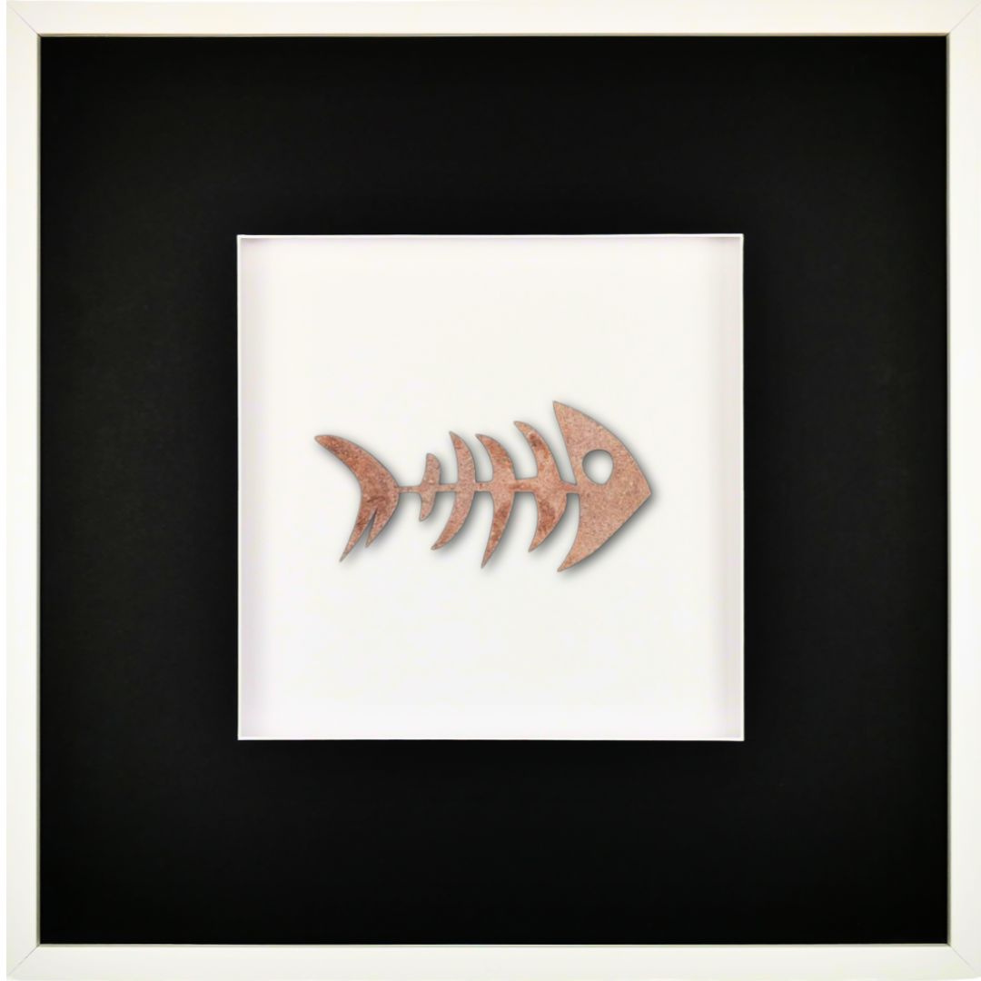 Quadratwerk Wandbild Nahaufnahme Urban Rust Fish 58cm - Rahmen Weiß, Hintergrund Weiß, Passepartout Schwarz/Weiß