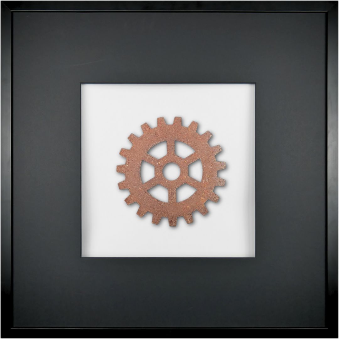 Quadratwerk Wandbild Urban Rust Gear 58cm - Rahmen Schwarz, Hintergrund Weiß, Passepartout Schwarz/Schwarz
