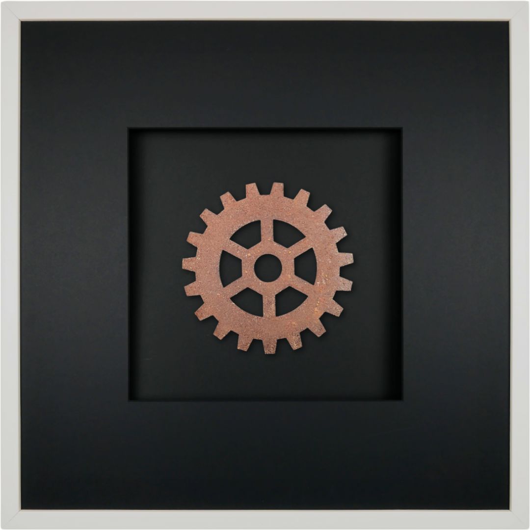 Quadratwerk Wandbild Urban Rust Gear 58cm - Rahmen Weiß, Hintergrund Schwarz, Passepartout Schwarz/Schwarz