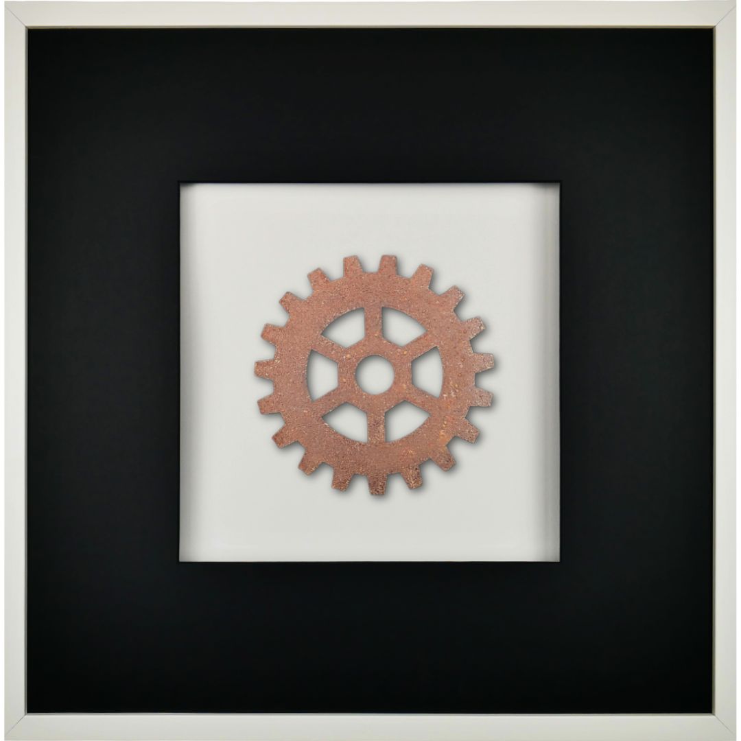 Quadratwerk Wandbild Urban Rust Gear 58cm - Rahmen Weiß, Hintergrund Weiß, Passepartout Schwarz/Schwarz
