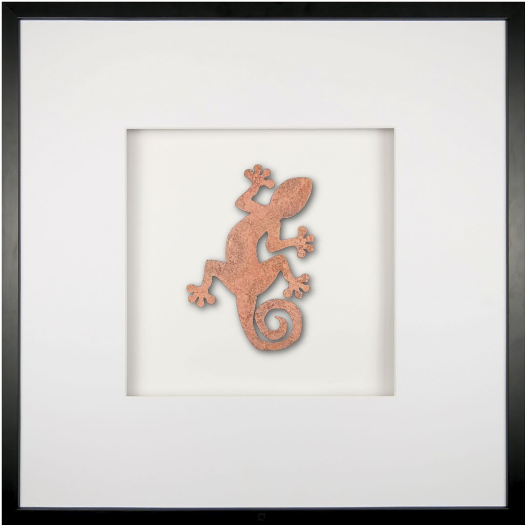 Quadratwerk Wandbild Urban Rust Gecko 58cm - Rahmen Schwarz, Hintergrund Weiß, Passepartout Weiß/Weiß