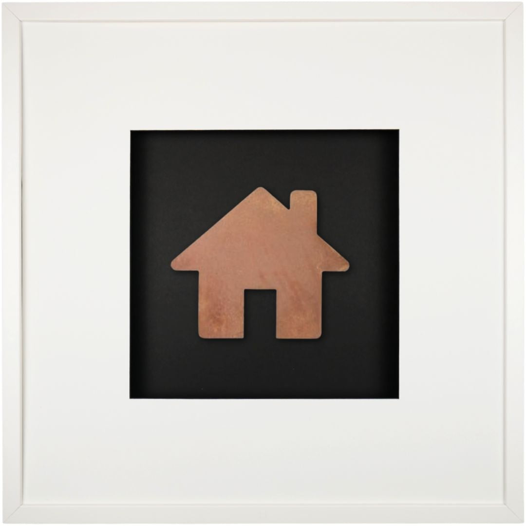 Quadratwerk Wandbild Urban Rust Haus 58cm - Rahmen Weiß, Hintergrund Schwarz, Passepartout Weiß/Schwarz
