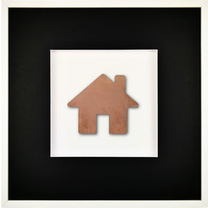 Quadratwerk Wandbild Urban Rust Haus 58cm - Rahmen Weiß, Hintergrund Weiß, Passepartout Schwarz/Weiß