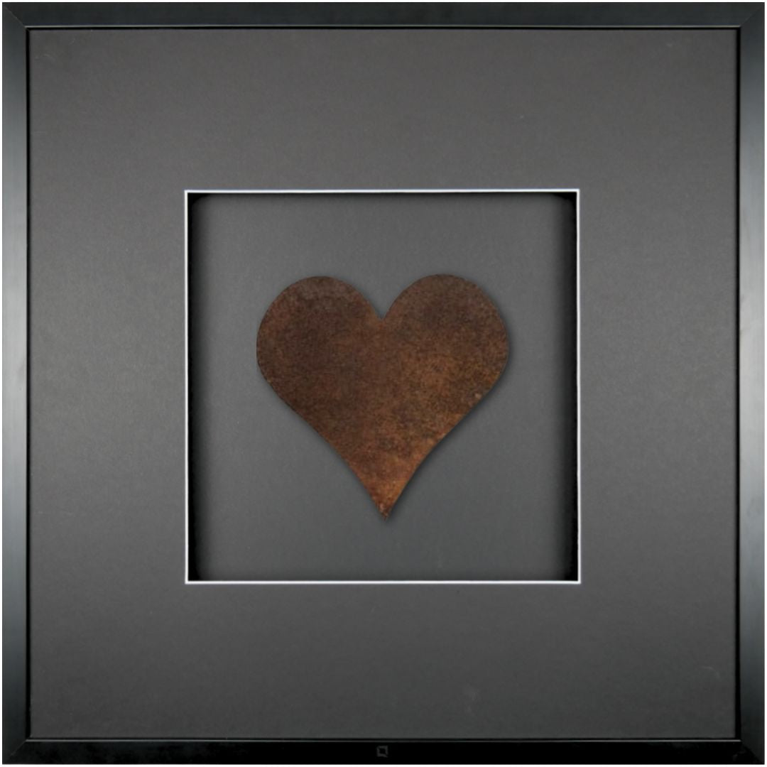 Quadratwerk Wandbild Urban Rust Heart 58cm - Rahmen Schwarz, Hintergrund Schwarz, Passepartout Schwarz/Weiß
