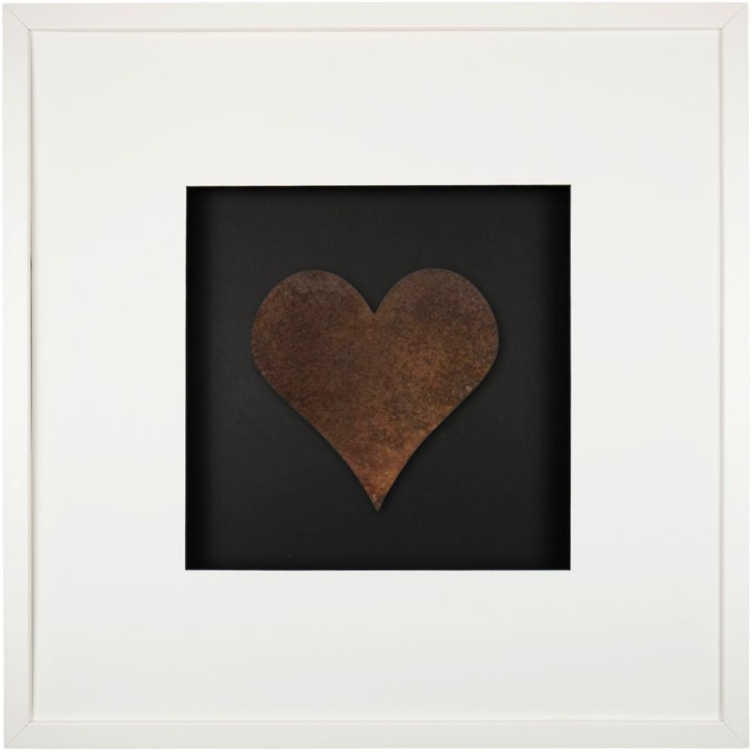 Quadratwerk Wandbild Urban Rust Heart 58cm - Rahmen Weiß, Hintergrund Schwarz, Passepartout Weiß/Schwarz