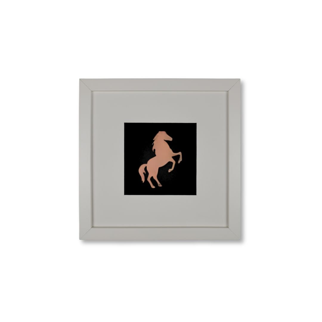 Quadratwerk Wandbild Urban Rust Horse 27cm - Rahmen Weiß, Hintergrund Schwarz, Passepartout Weiß/Schwarz