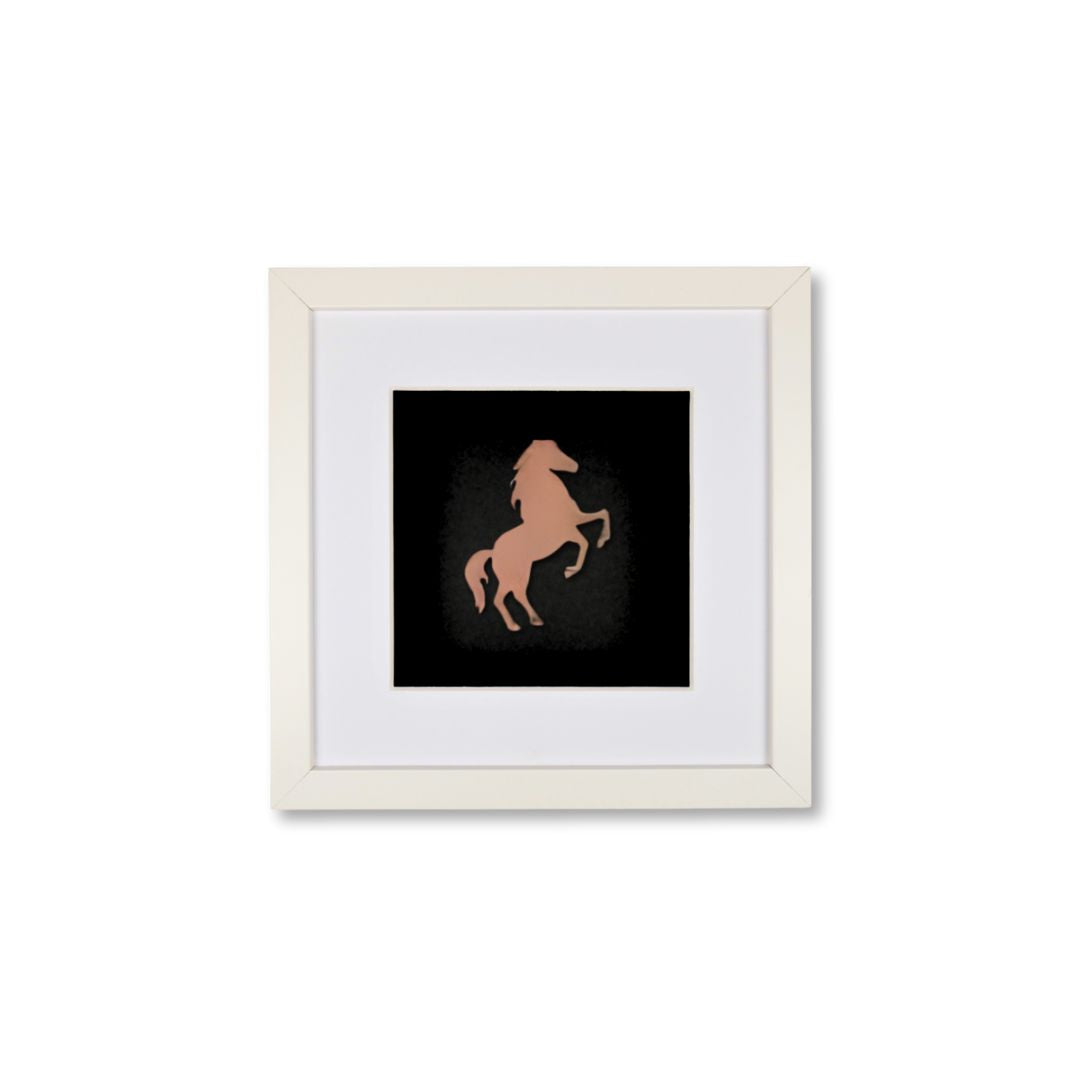 Quadratwerk Wandbild Urban Rust Horse 27cm - Rahmen Weiß, Hintergrund Schwarz, Passepartout Weiß/Weiß