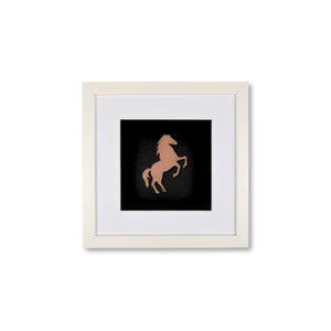Quadratwerk Wandbild Urban Rust Horse 27cm - Rahmen Weiß, Hintergrund Schwarz, Passepartout Weiß/Weiß