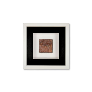 Quadratwerk Wandbild Urban Rust Quadrat 27cm - Rahmen Weiß, Hintergrund Weiß, Passepartout Schwarz/Weiß