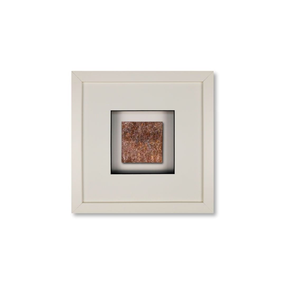 Quadratwerk Wandbild Urban Rust Quadrat 27cm - Rahmen Weiß, Hintergrund Weiß, Passepartout Weiß/Schwarz