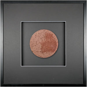 Quadratwerk Wandbild Urban Rust Rund 58cm - Rahmen Schwarz, Hintergrund Schwarz, Passepartout Schwarz/Weiß