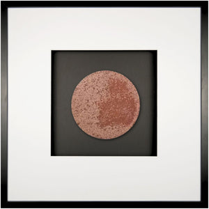 Quadratwerk Wandbild Urban Rust Rund 58cm - Rahmen Schwarz, Hintergrund Schwarz, Passepartout Weiß/Weiß