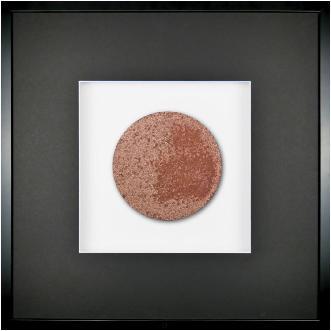 Quadratwerk Wandbild Urban Rust Rund 58cm - Rahmen Schwarz, Hintergrund Weiß, Passepartout Schwarz/Weiß