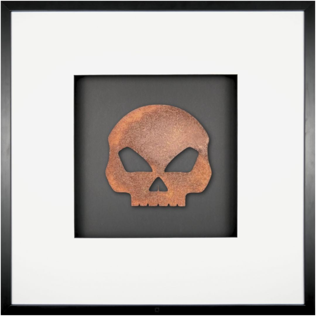 Quadratwerk Wandbild Urban Rust Totenkopf 58cm - Rahmen Schwarz, Hintergrund Schwarz, Passepartout Weiß/Schwarz