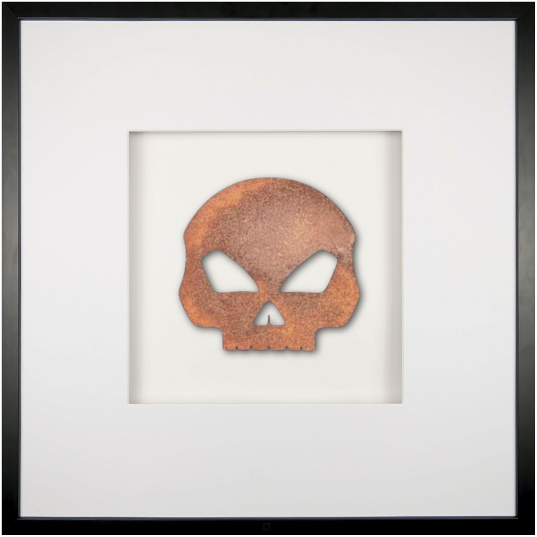 Quadratwerk Wandbild Urban Rust Totenkopf 58cm - Rahmen Schwarz, Hintergrund Weiß, Passepartout Weiß/Weiß
