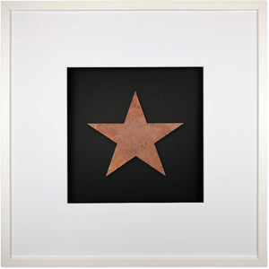 Quadratwerk Wandbild Urban Rust Star 58cm - Rahmen Weiß, Hintergrund Schwarz, Passepartout Weiß/Weiß