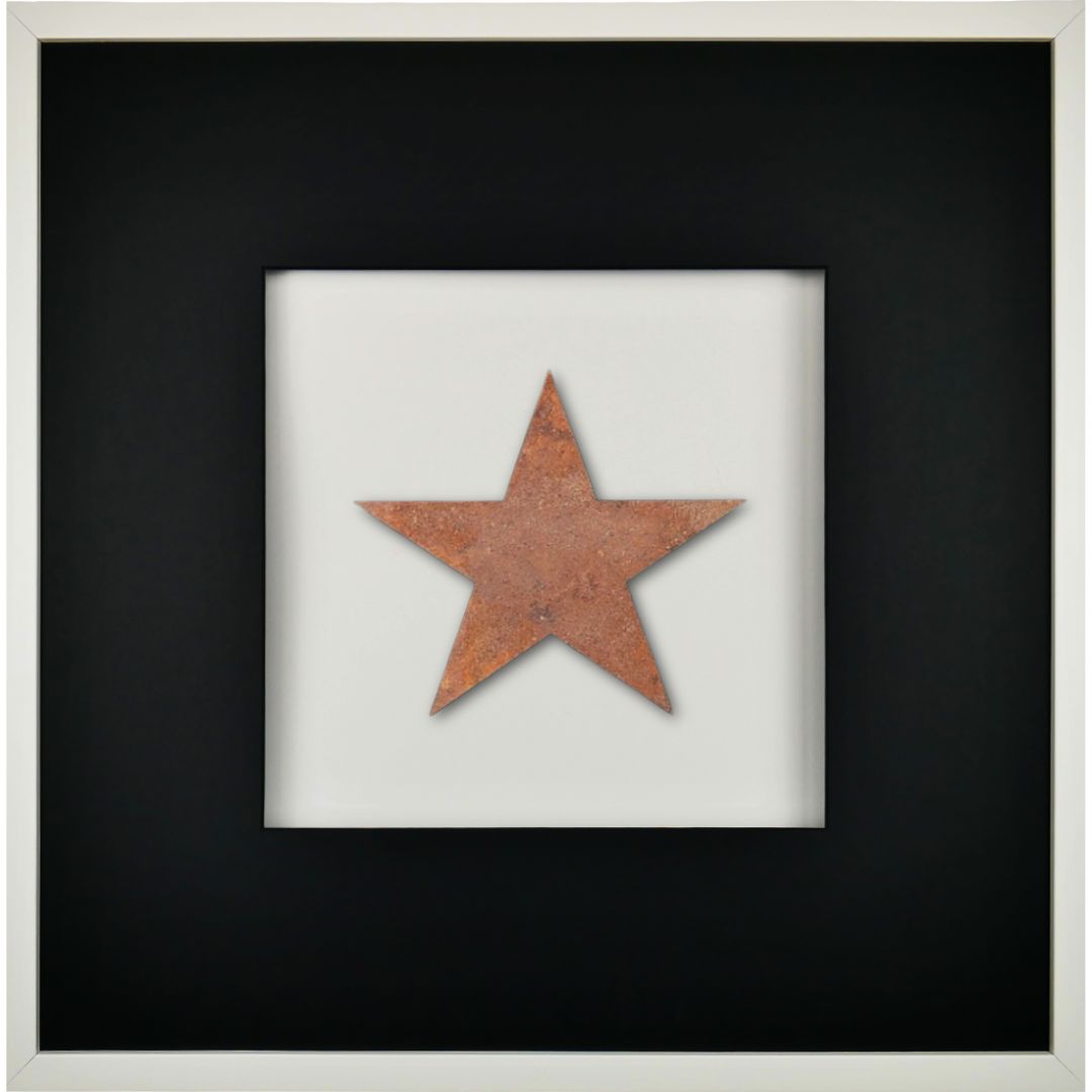 Quadratwerk Wandbild Urban Rust Star 58cm - Rahmen Weiß, Hintergrund Weiß, Passepartout Schwarz/Schwarz