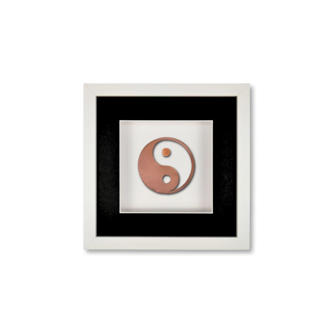 Quadratwerk Wandbild Nahaufnahme Urban Rust Yin & Yang 27cm - Rahmen Weiß, Hintergrund Weiß, Passepartout Schwarz/Weiß