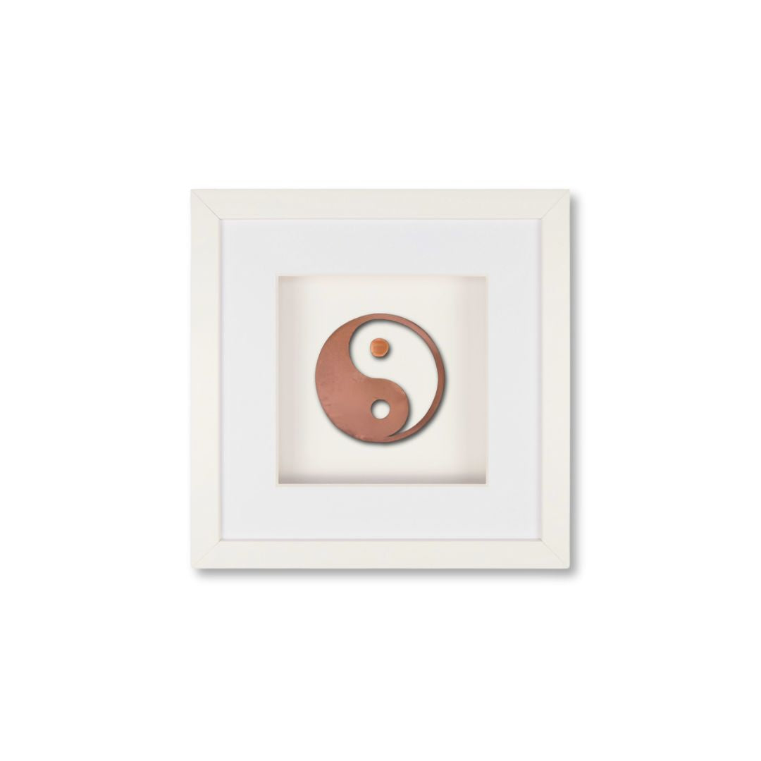 Quadratwerk Wandbild Nahaufnahme Urban Rust Yin & Yang 27cm - Rahmen Weiß, Hintergrund Weiß, Passepartout Weiß/Weiß